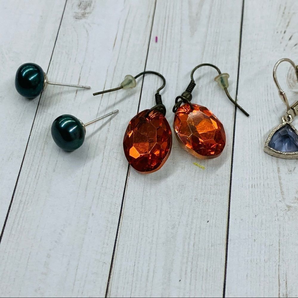 Earring Bundle - Picture 2 of 3